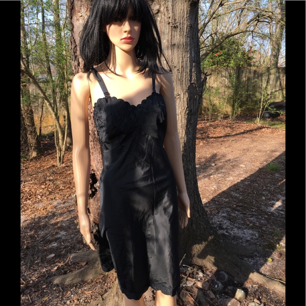 VINTAGE CANDIE BARBIZON TAFTEDDA BLACK SLIP